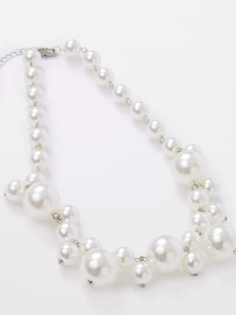 Multi Faux Pearls Cluster Necklace<FRENCH CONNECTION Discount